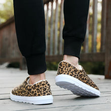 Laden Sie das Bild in den Galerie-Viewer, Unisex Leopard Flache Baumwollschuhe, bequeme Hausschuhe